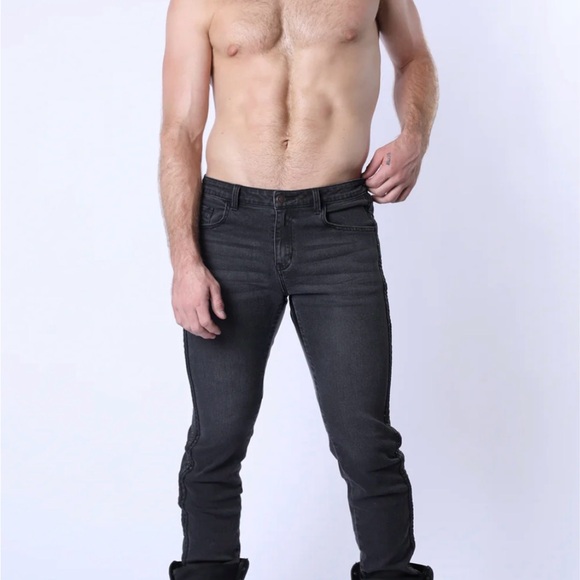 SADDLEBACK DENIM PANTS - Black